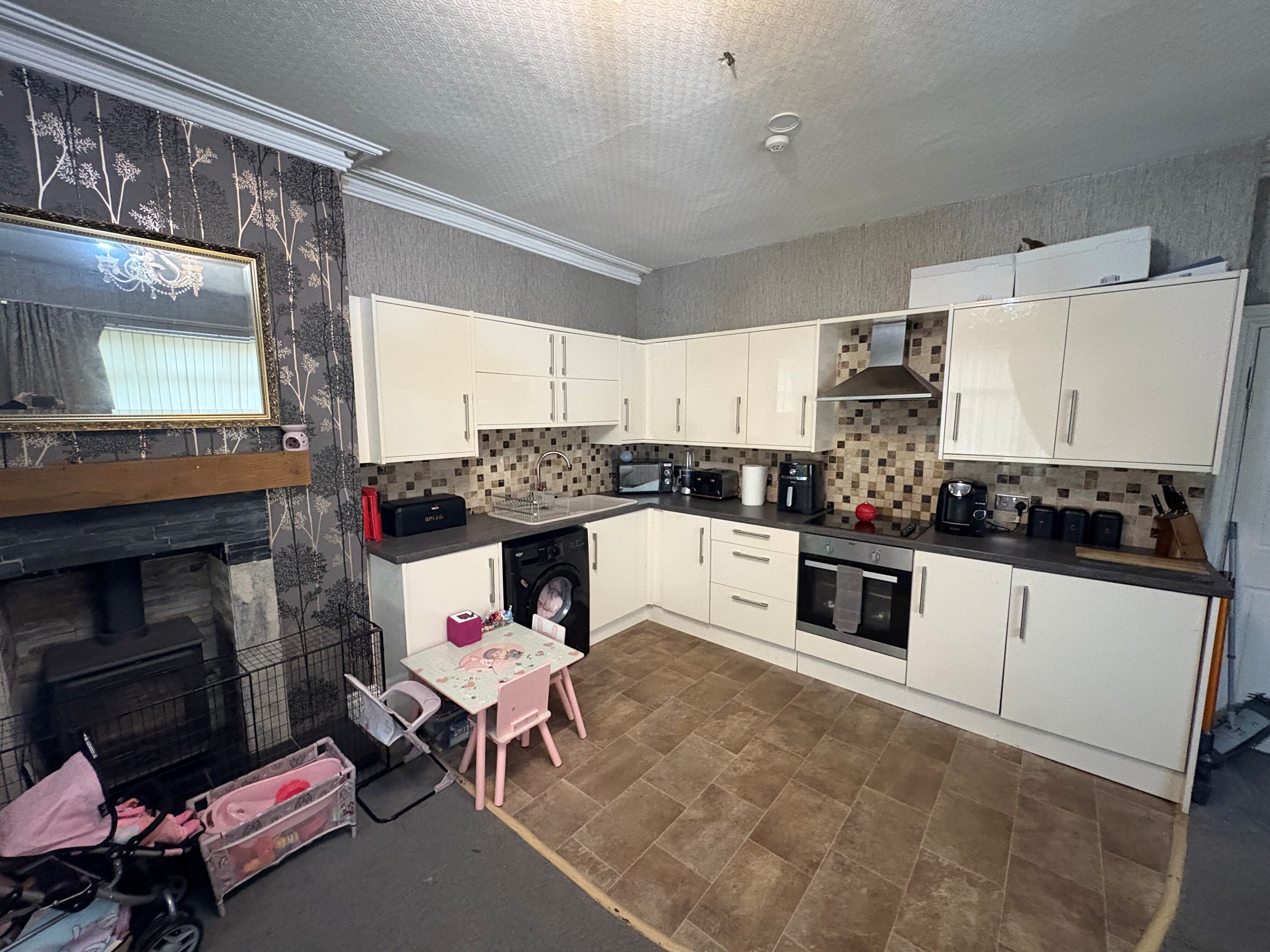 Flat Wellington Terrace in Lancaster