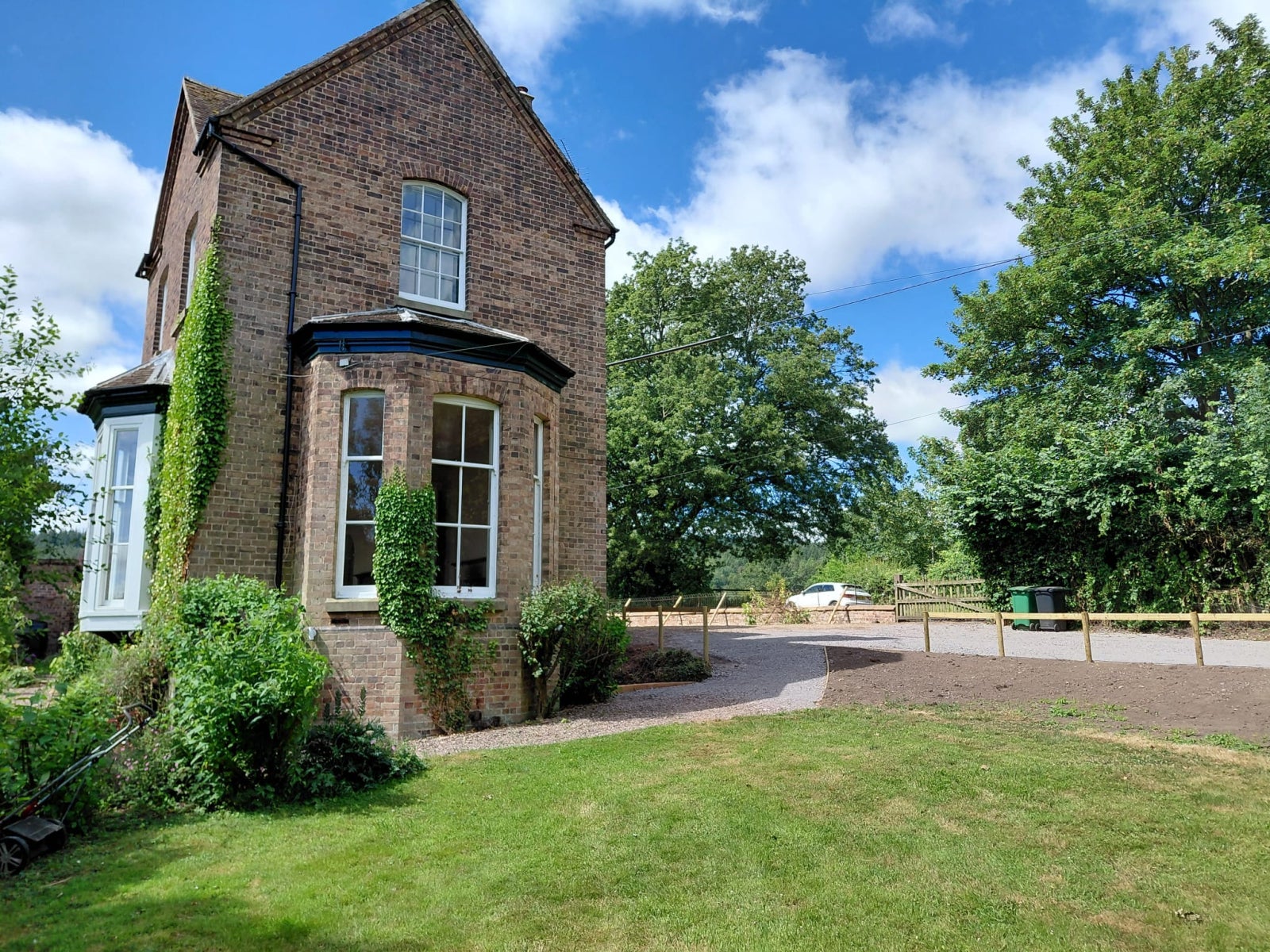 House B4376 in Broseley