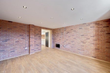 Flat Lordswood Road in Birmingham