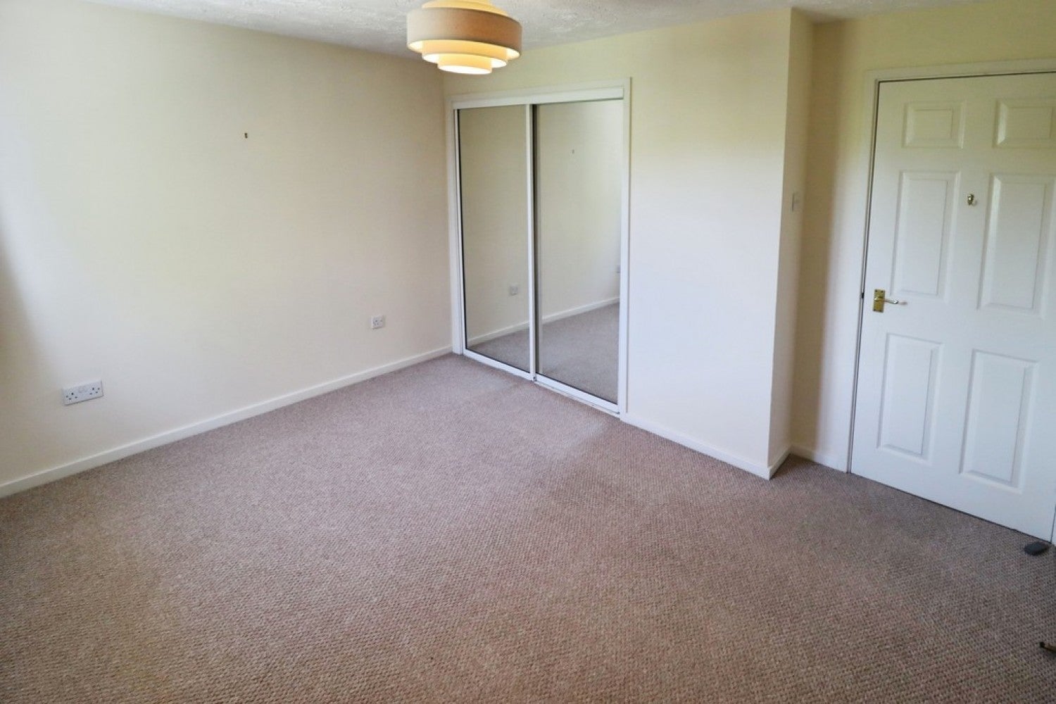 Flat Denham Close in West Suffolk