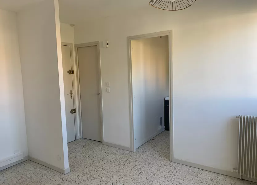 Appartement Rue de Grézan à Nîmes