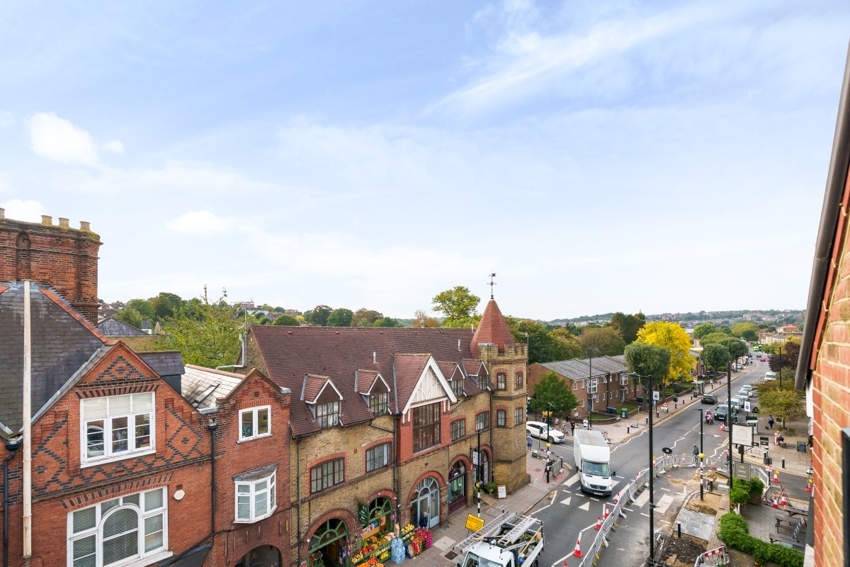 Flat Park Road in Greater London