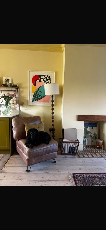 Room Calcott Road in Bristol