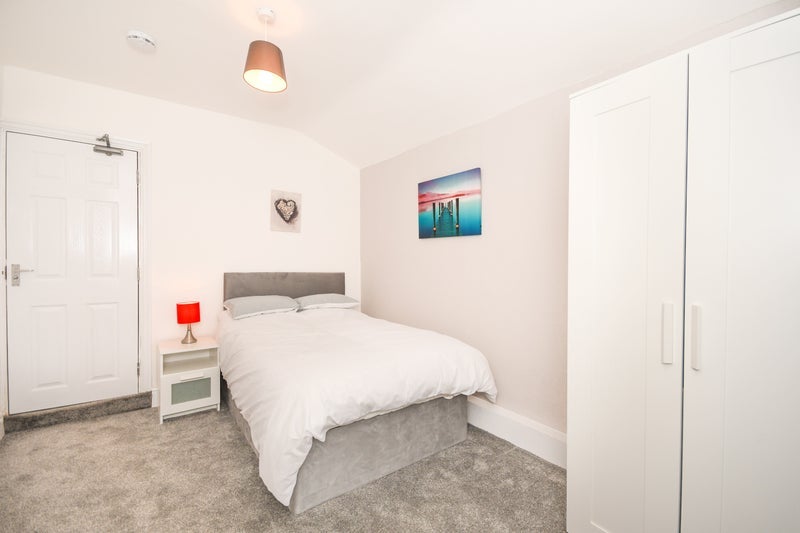 Room Robins Lane in St Helens