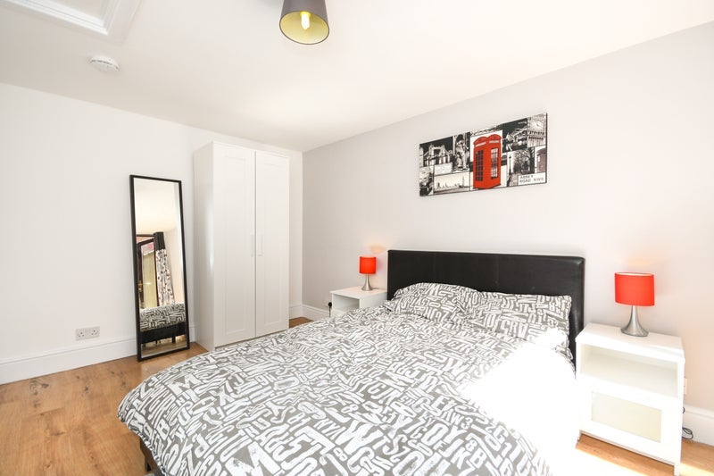 Room Robins Lane in St Helens