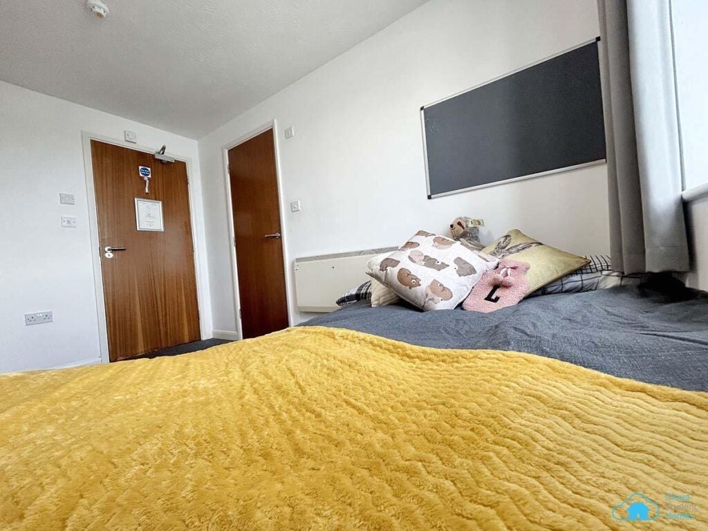 Flat Doust Way in Rochester