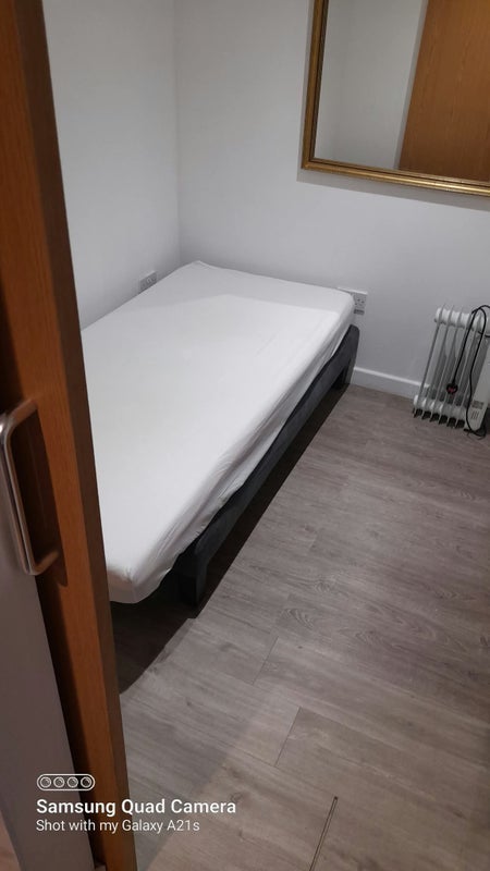 Room Shelbury Close in Greater London