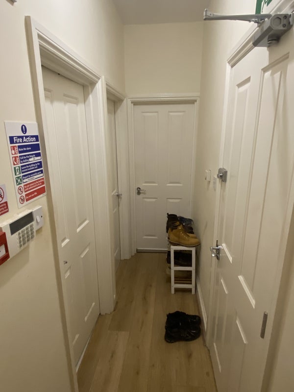 Room Frithville Gardens in Greater London