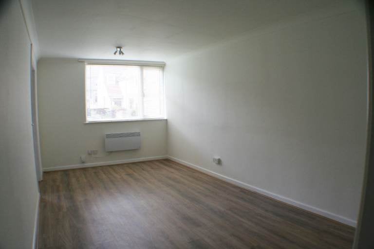 Flat Albemarle Road in Norwich