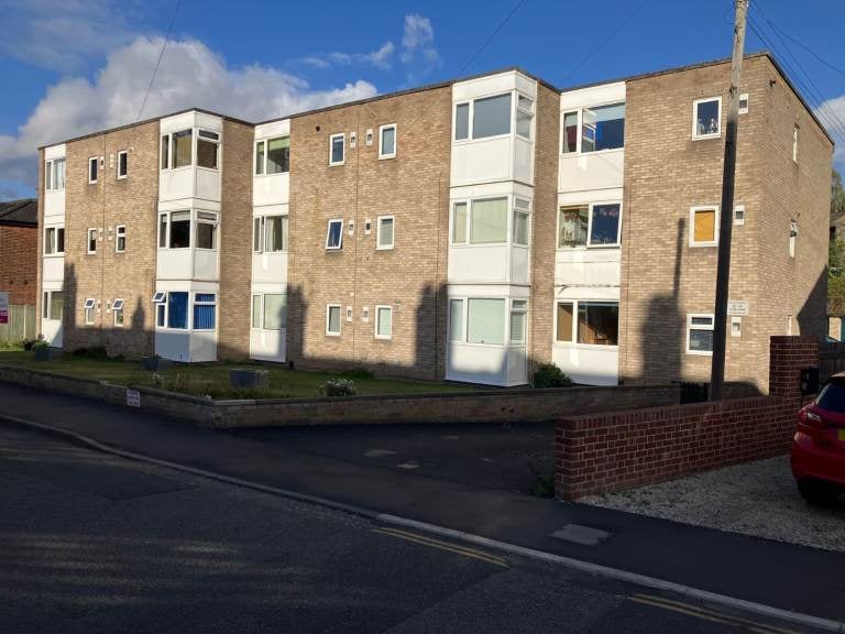 Flat Albemarle Road in Norwich