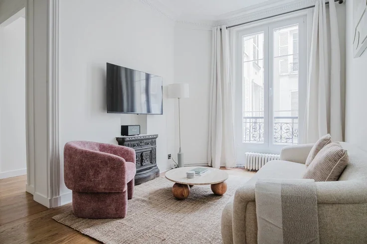 Appartement Rue du Sergent Hoff à Paris