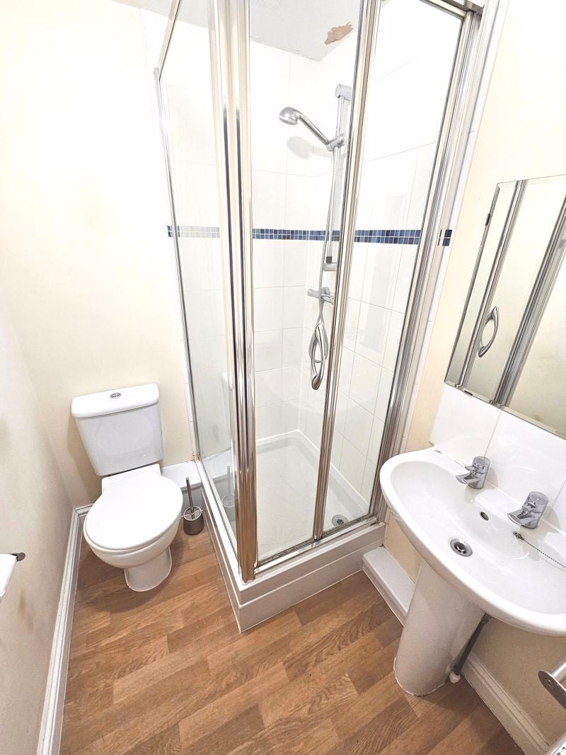 Flat Lodge Causeway in Bristol