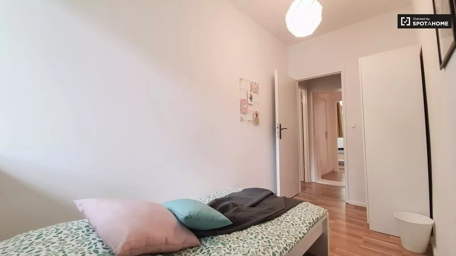Zimmer Wilsnacker Straße in Berlin