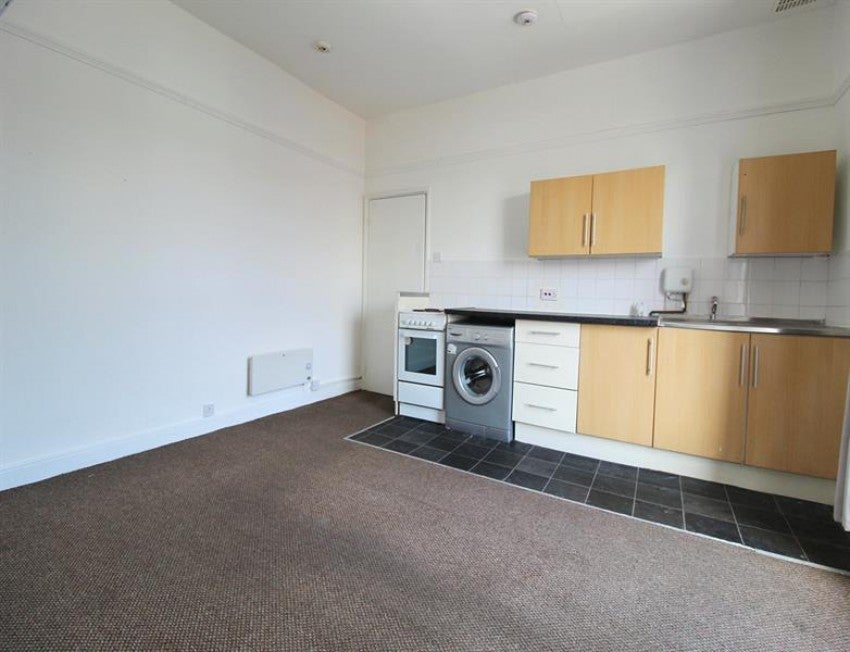 Flat Wellington Road South in Hazel Grove