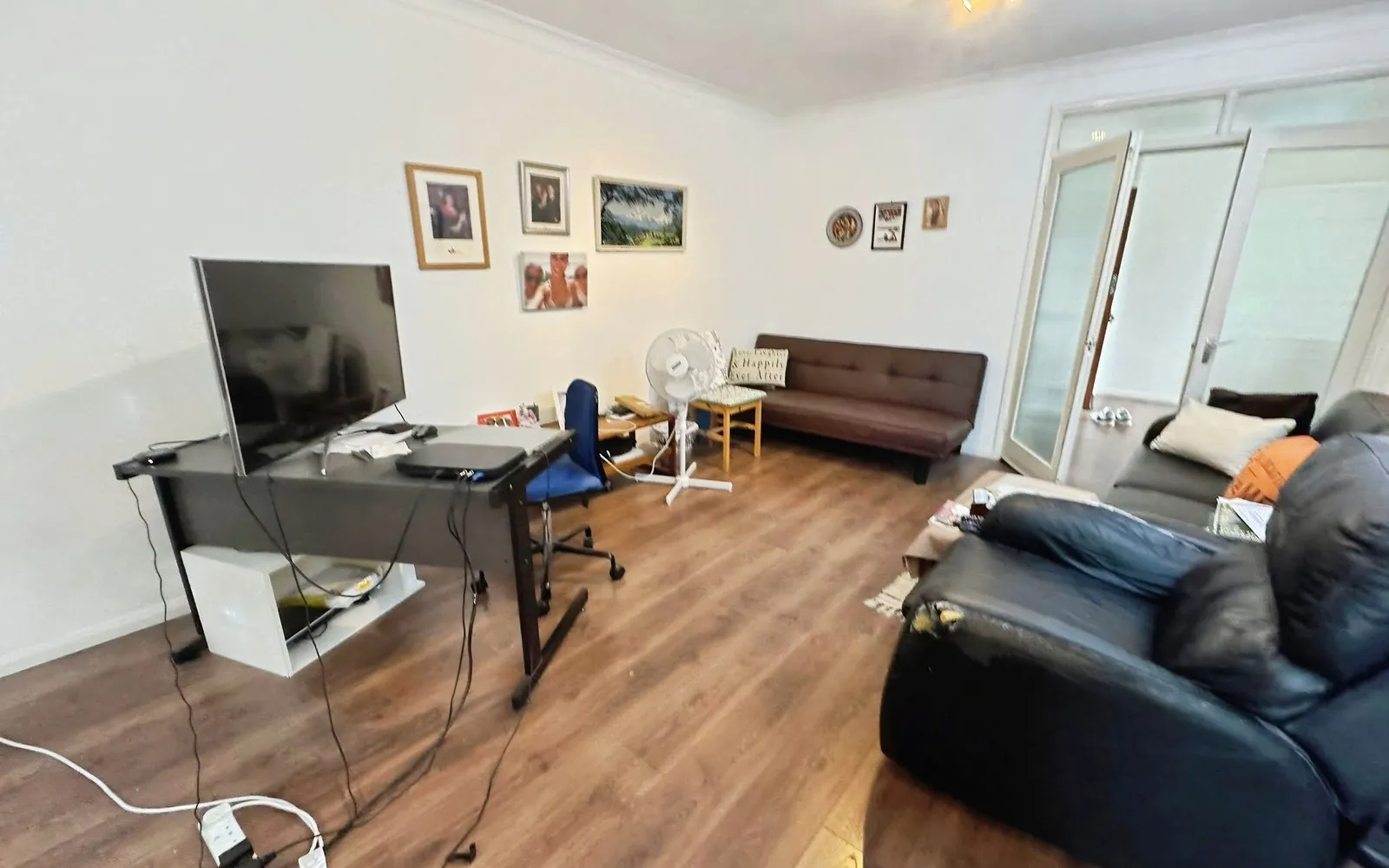 Flat Hillcrest Avenue in Greater London
