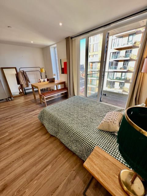 Room Plumstead Road in Greater London