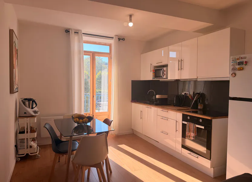 Flat Rue Jean Jaurès in Rive-de-Gier