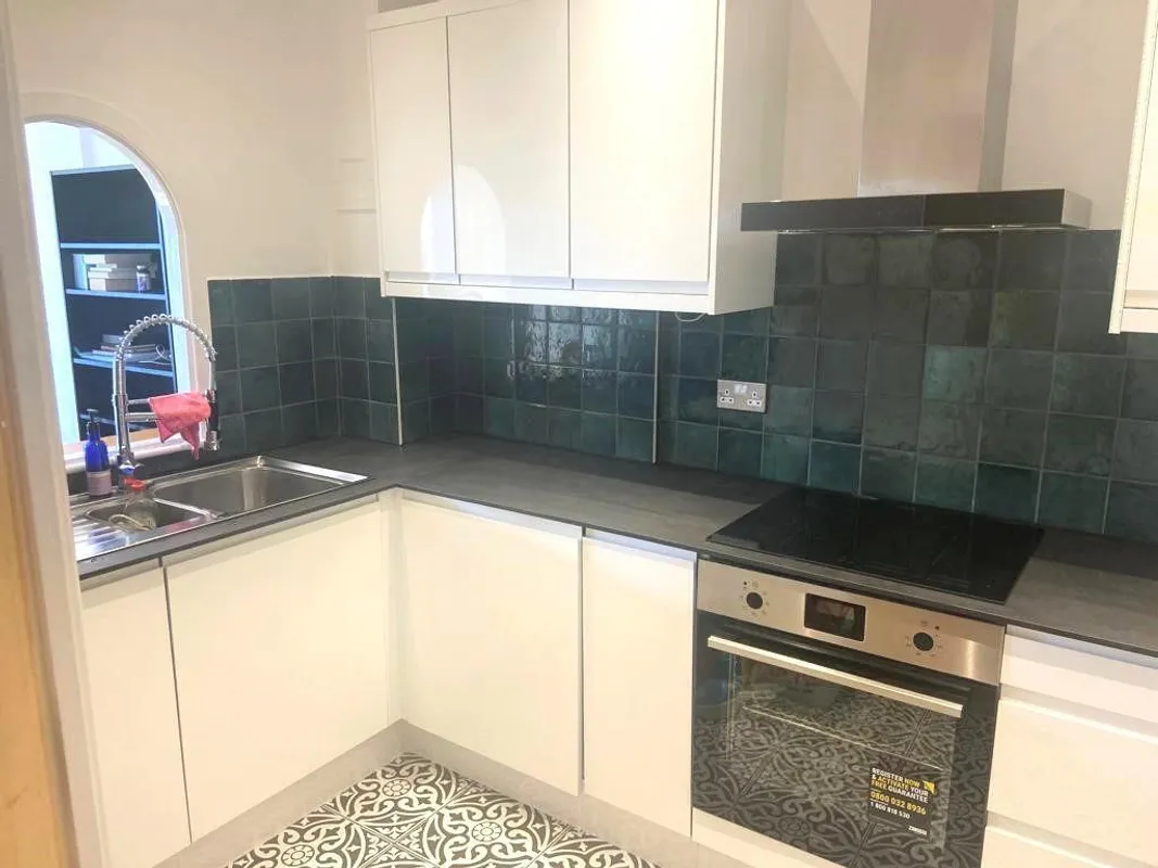 Flat Kew Bridge Court in Greater London