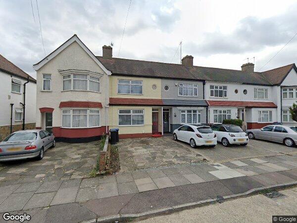 House Roedean Avenue in Greater London