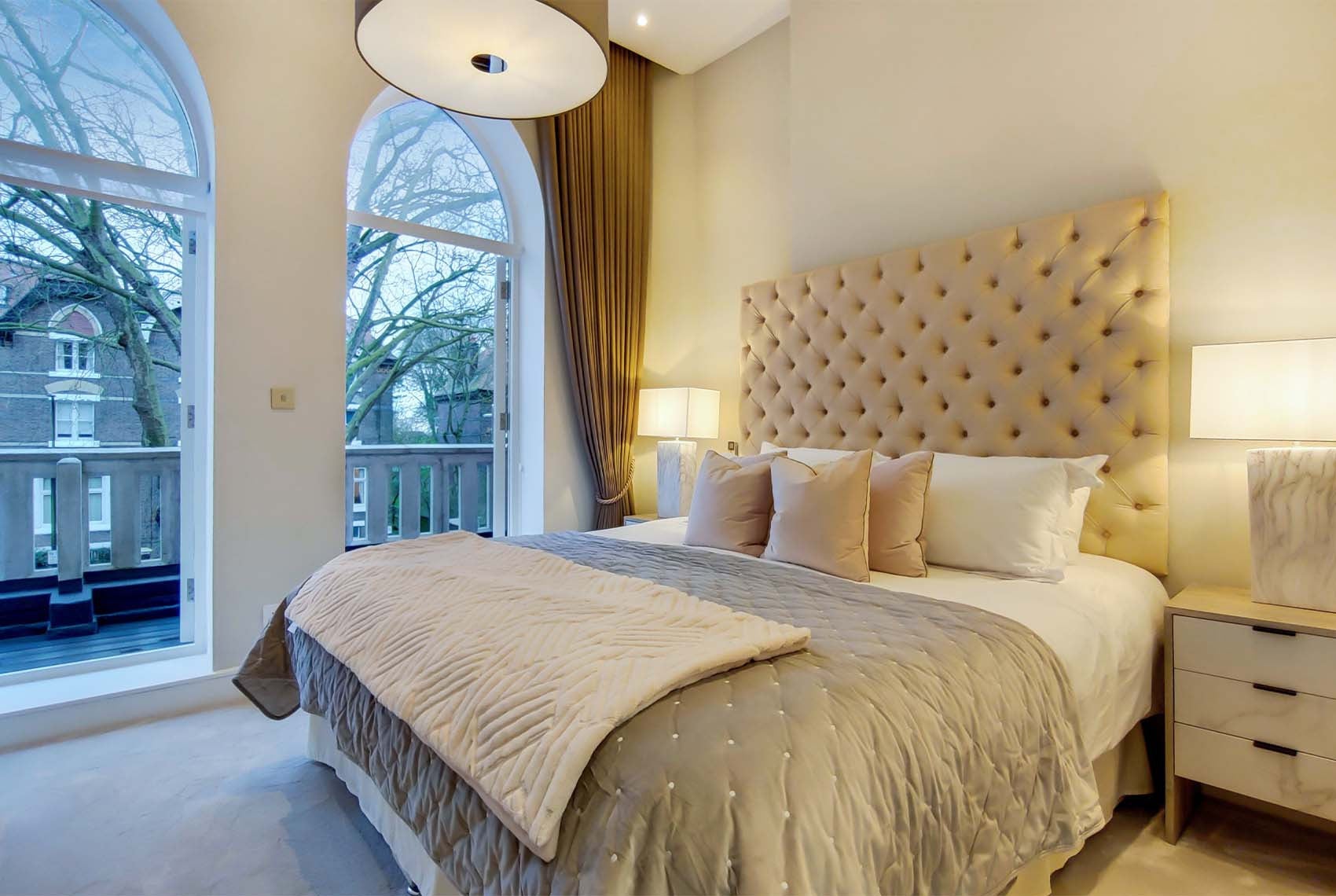 Flat Fitzjohn's Avenue in Greater London