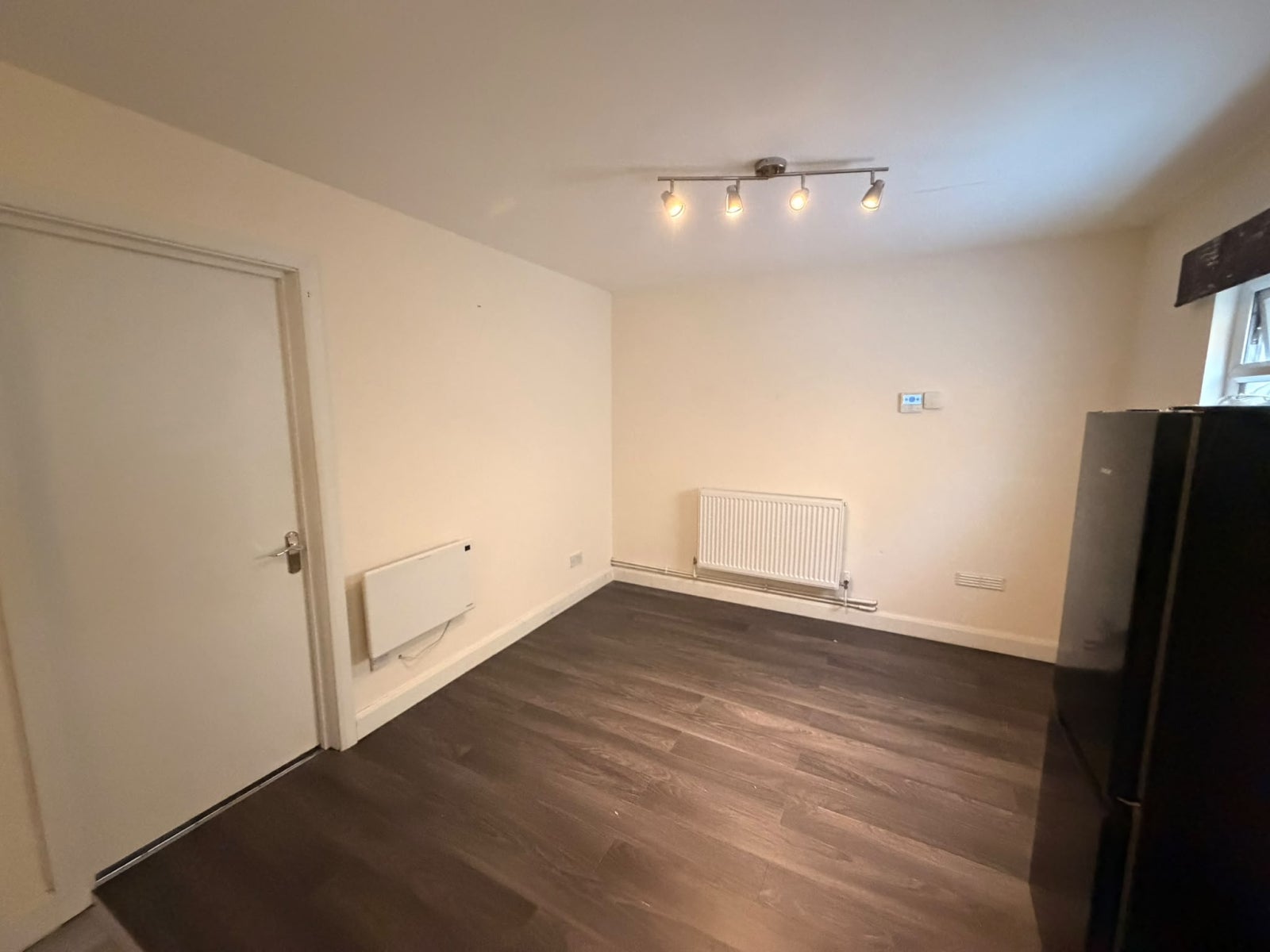 Flat Harpour Road in Greater London