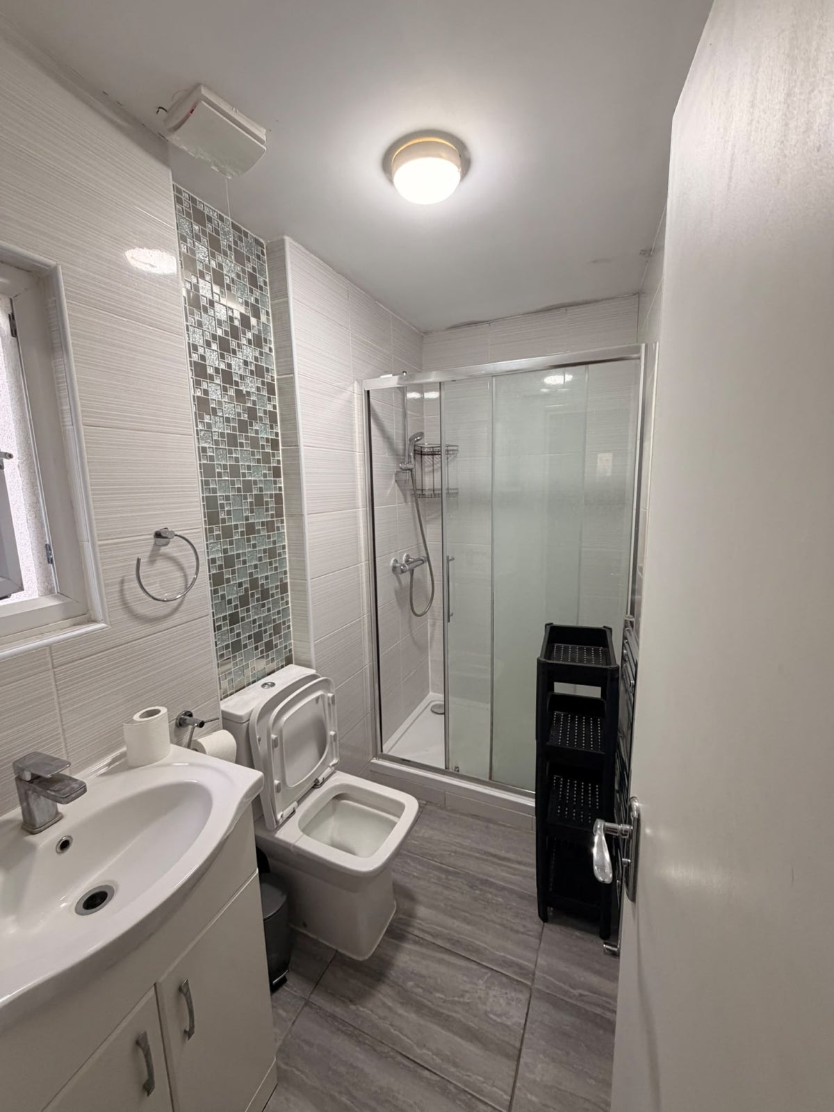 Flat Harpour Road in Greater London