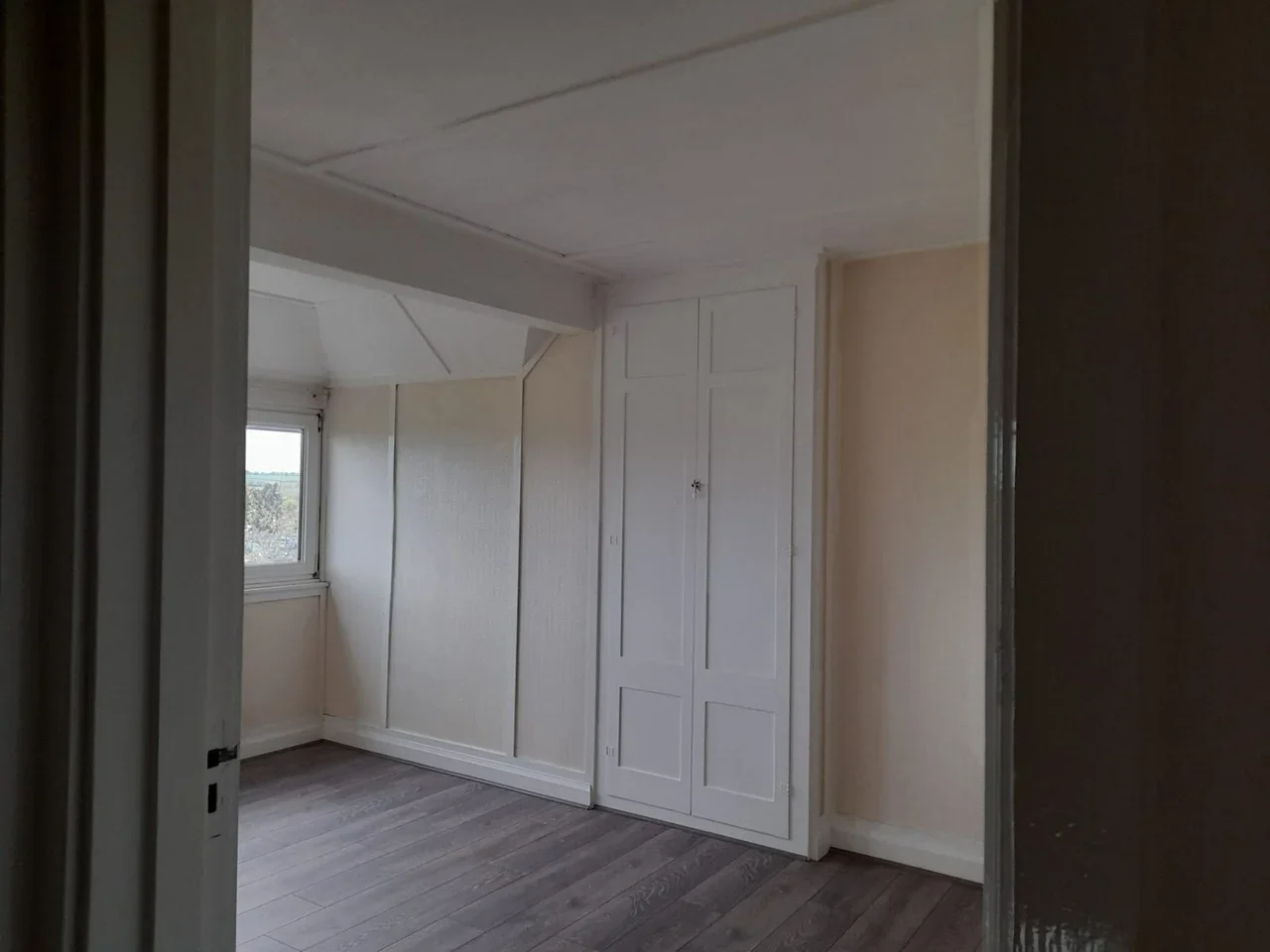 Flat Lewis Road in Kettering