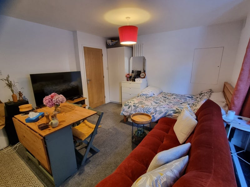 Room Mayfield Park North in Bristol