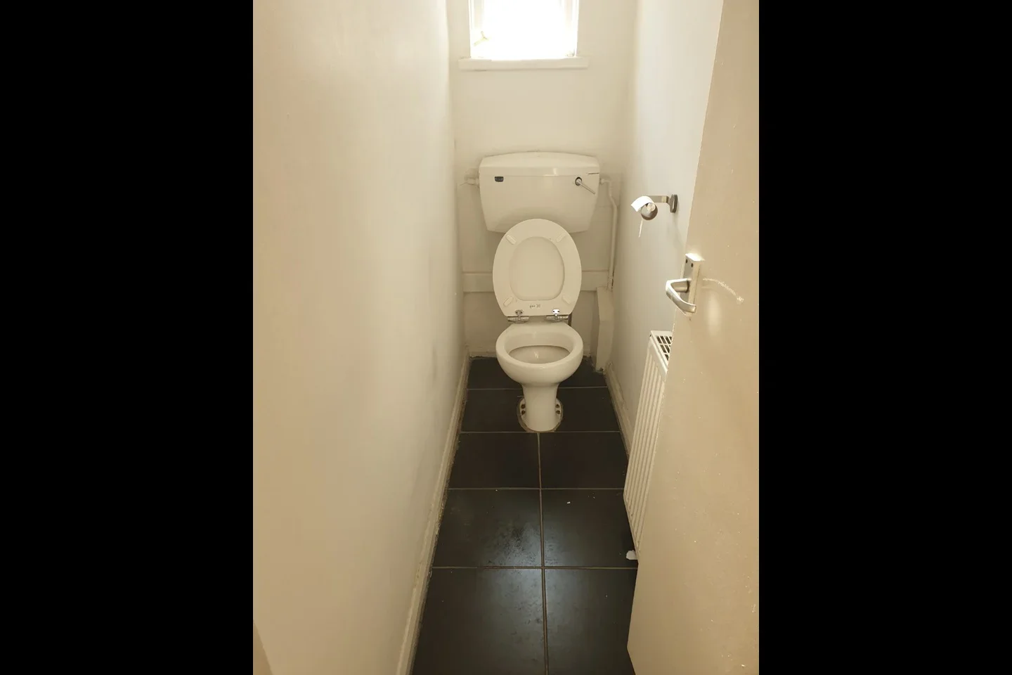 Flat Chandos Road in Greater London