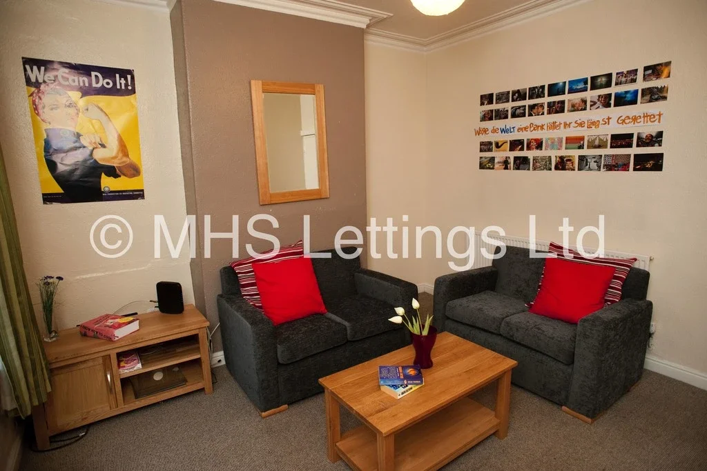 Flat Back Carberry Place in Leeds