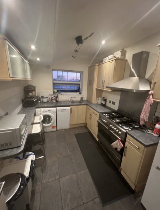 Room Mare Street in Greater London