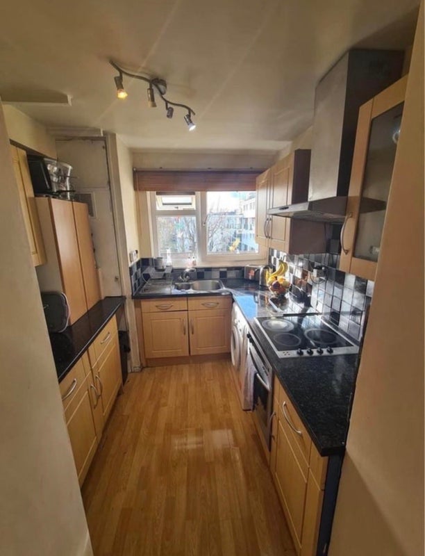 Room Llewellyn Street in Greater London