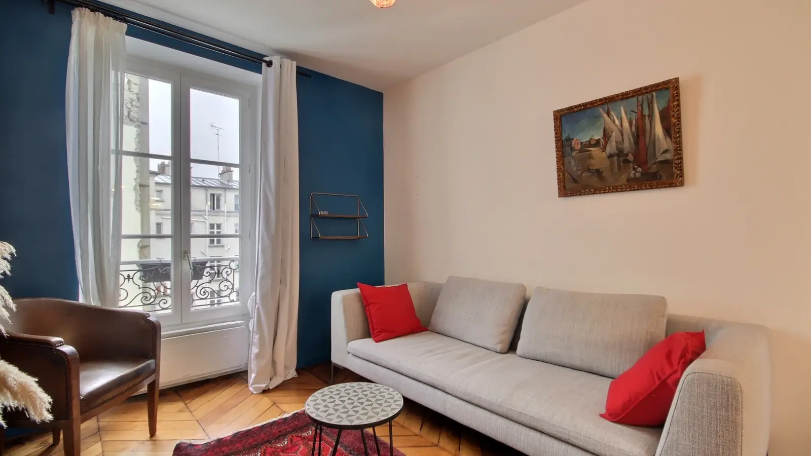 Flat Rue de Paradis in Paris