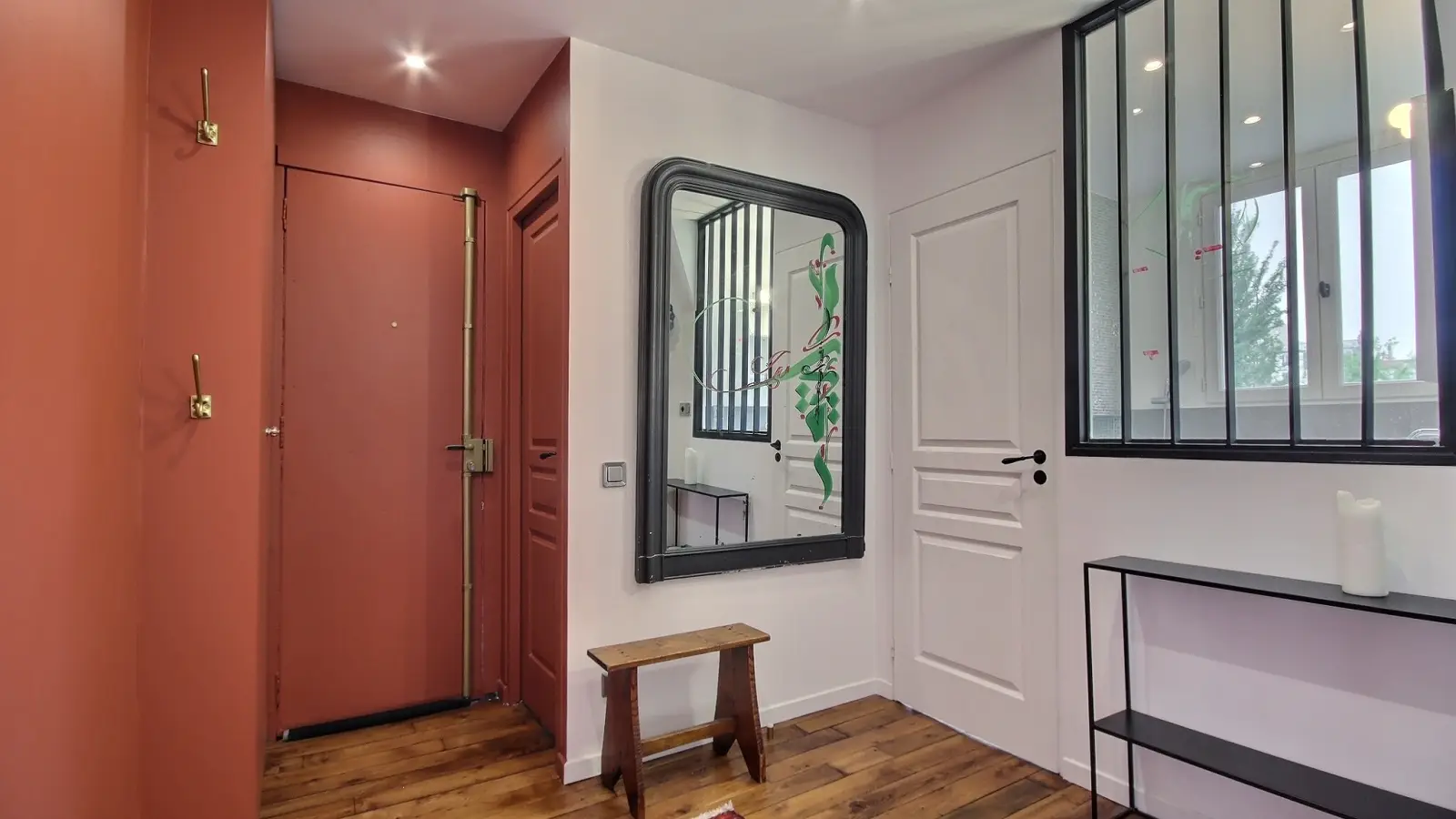 Flat Rue de Paradis in Paris