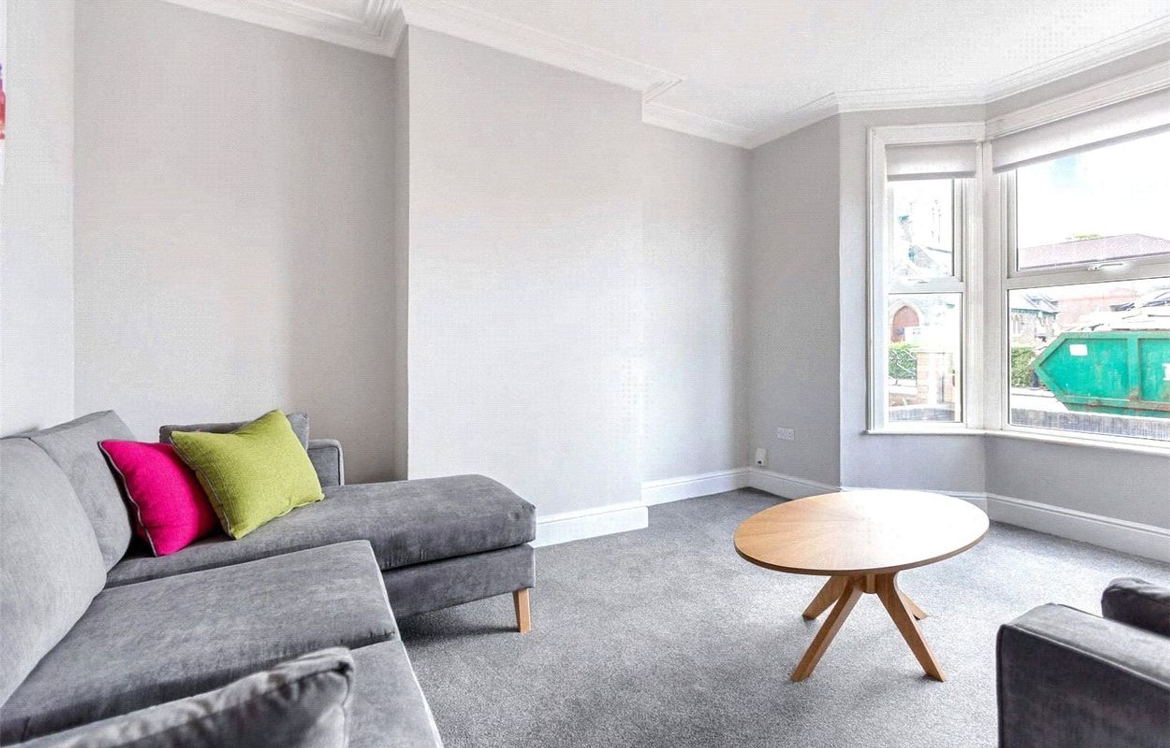 House Lodge Causeway in Bristol