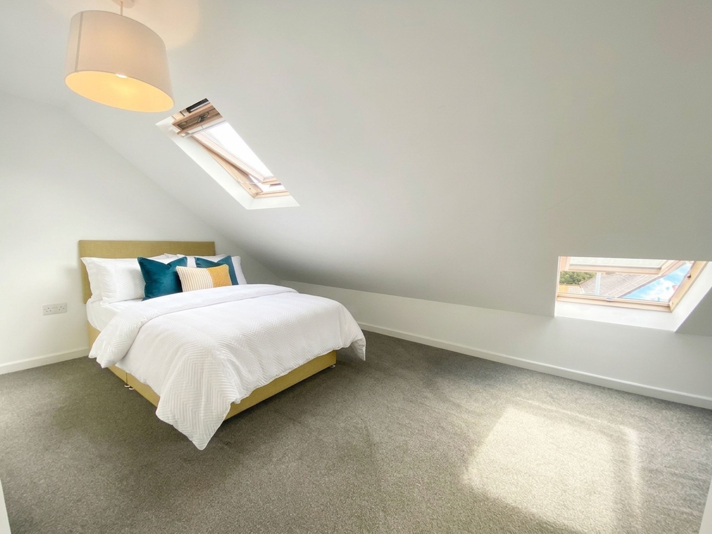 House Lodge Causeway in Bristol