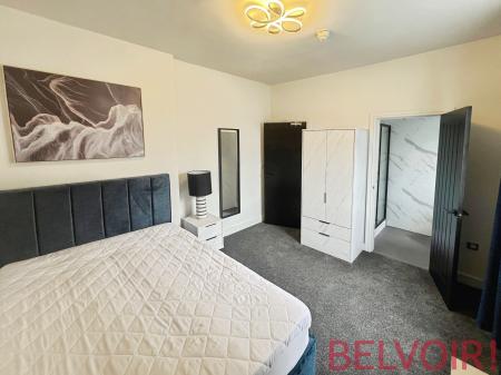 Flat Duke Street in Newcastle-under-Lyme