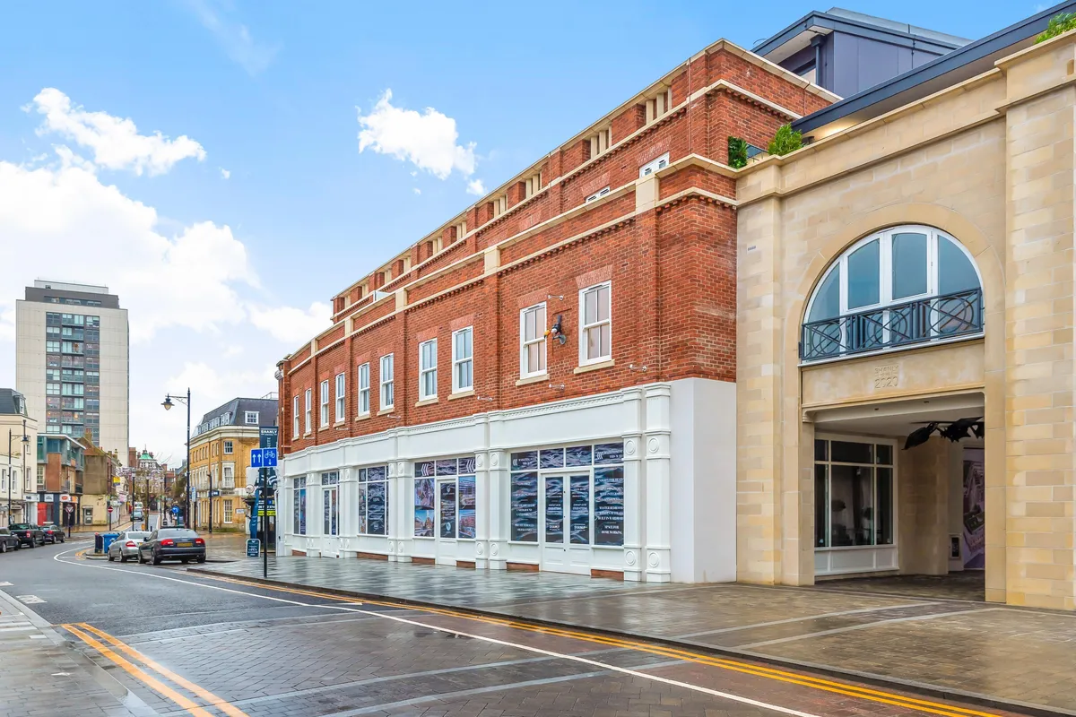Flat High Street in Maidenhead