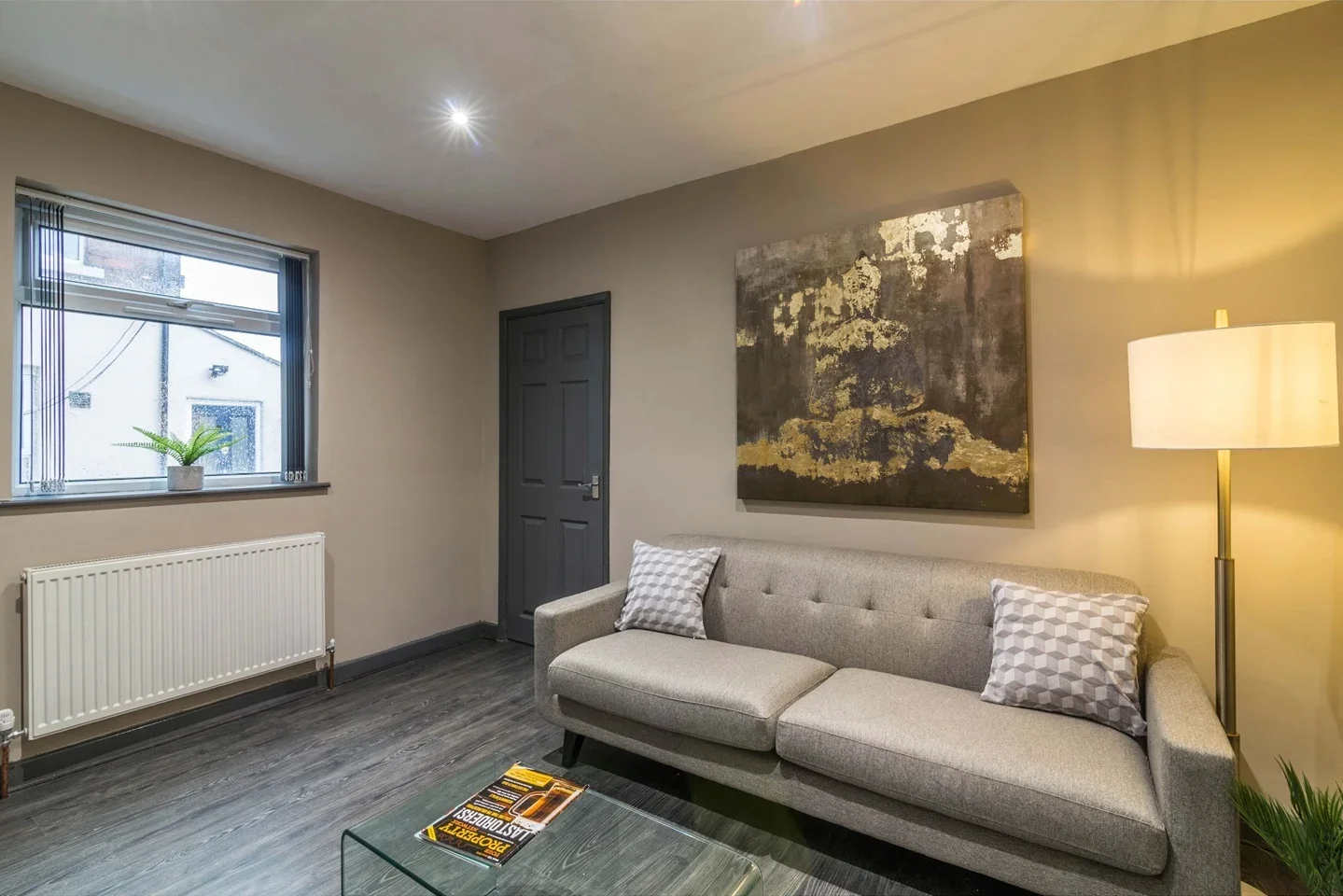 Flat Ebury Road in Nottingham