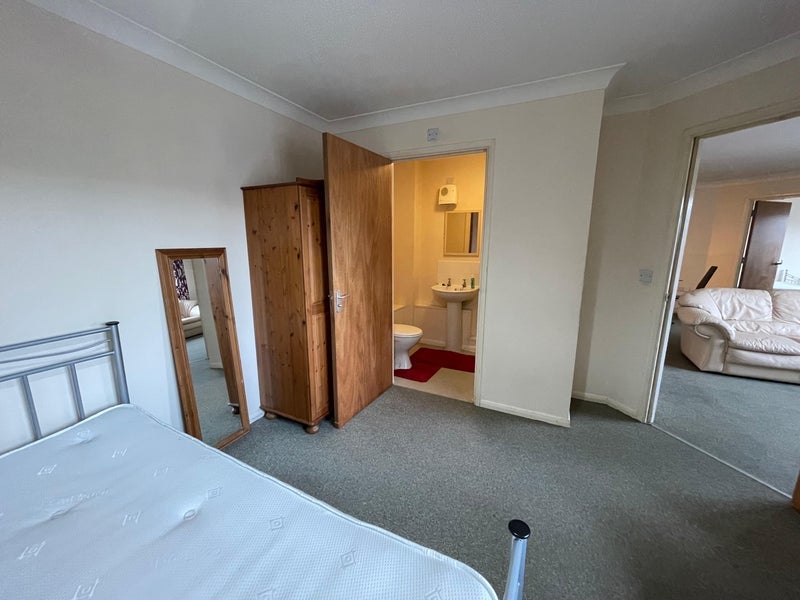 Room Alfreton Road in Nottingham