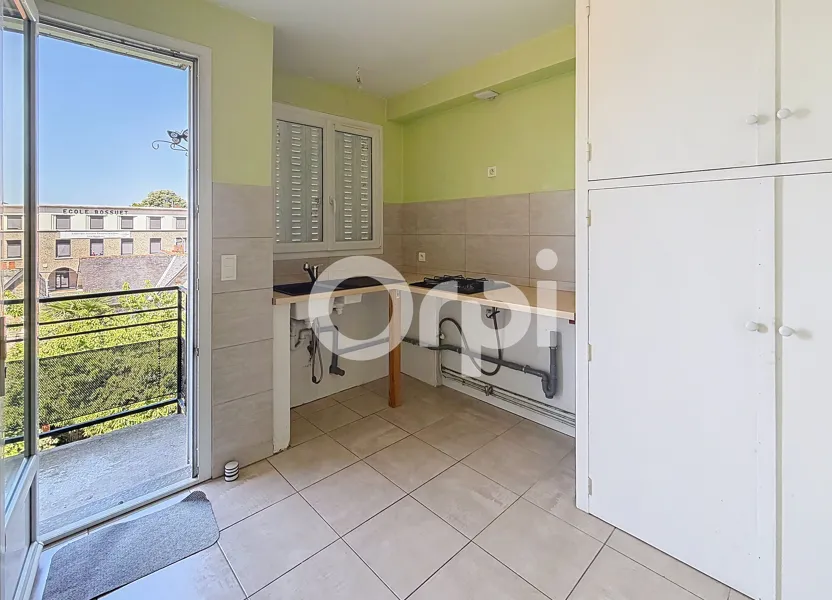 Appartement Boulevard Henri de Jouvenel à Brive-la-Gaillarde