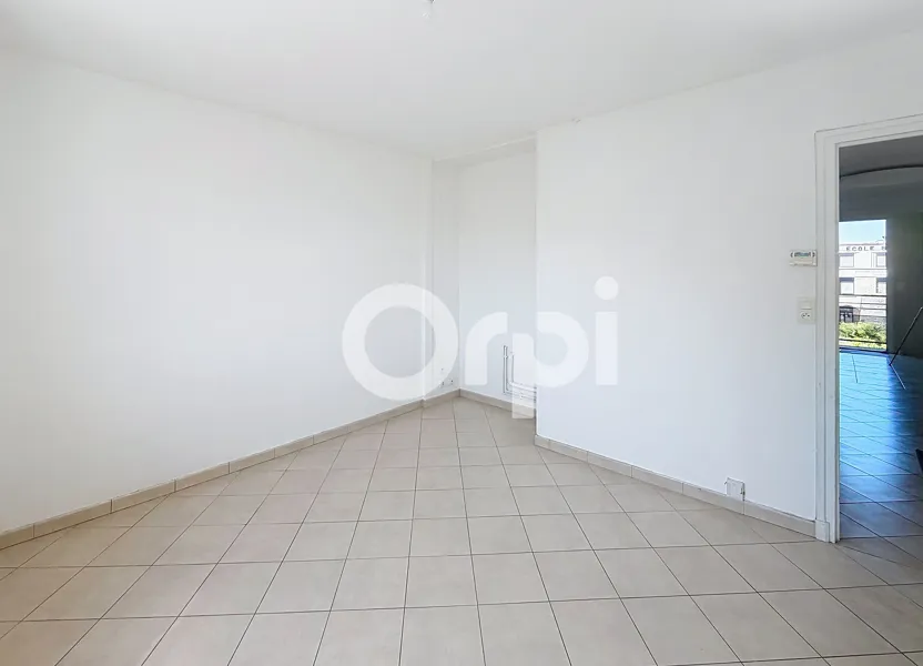 Appartement Boulevard Henri de Jouvenel à Brive-la-Gaillarde