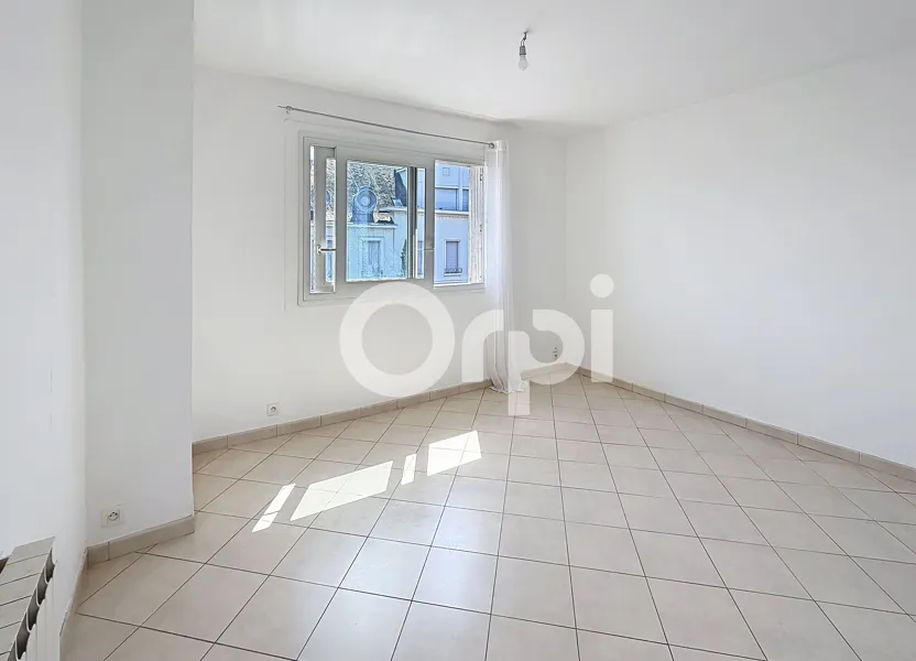 Appartement Boulevard Henri de Jouvenel à Brive-la-Gaillarde