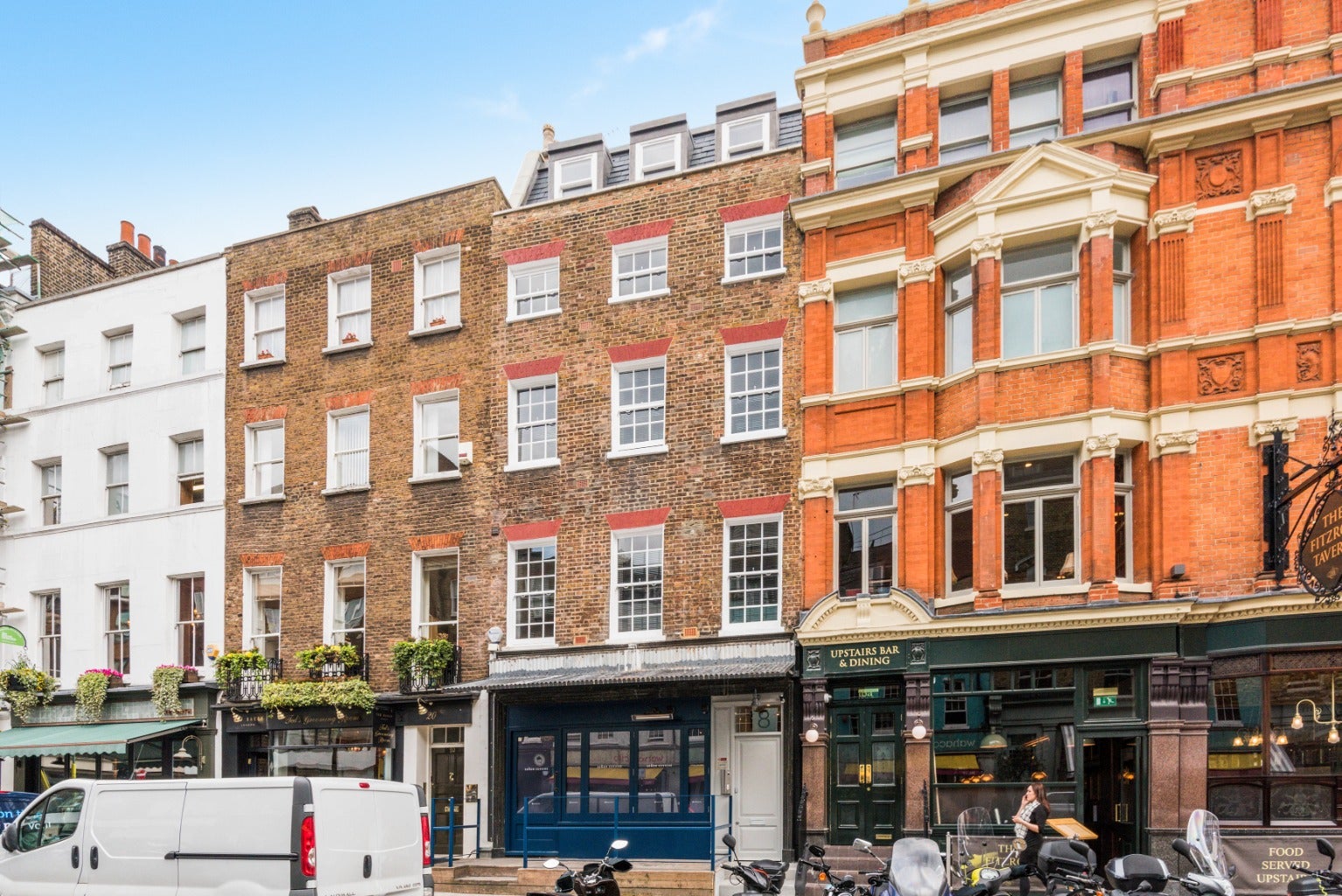 Flat Charlotte Street in Greater London