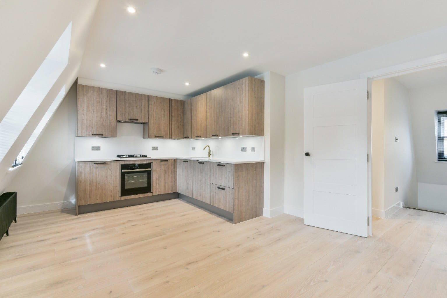 Flat Charlotte Street in Greater London