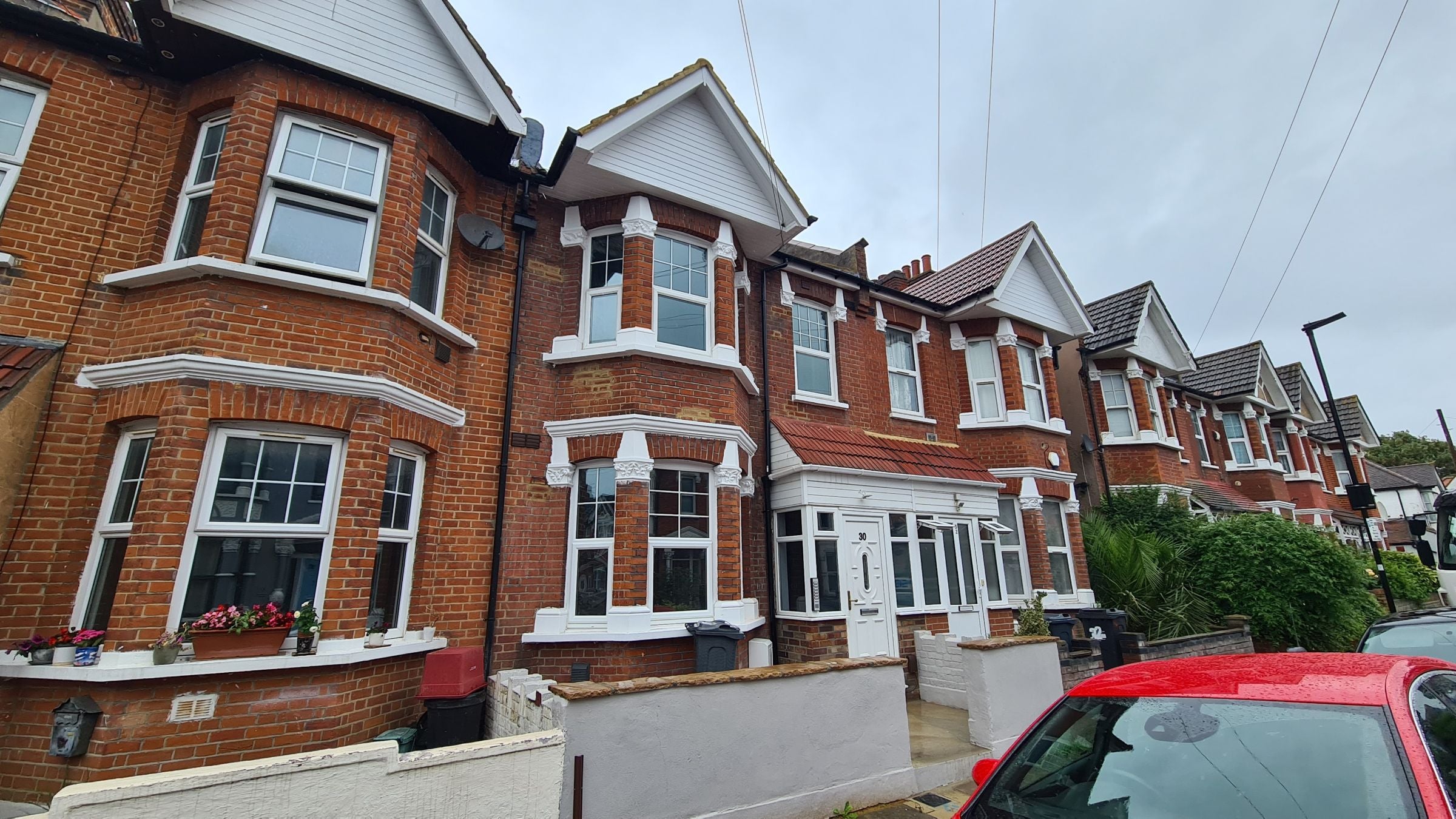 Room Avonwick Road in Greater London