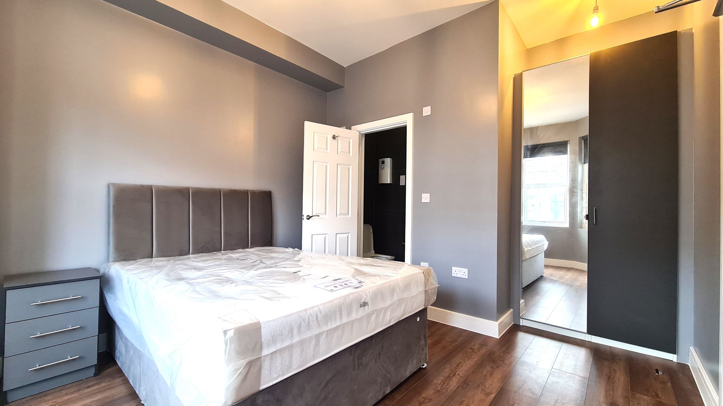 Room Avonwick Road in Greater London
