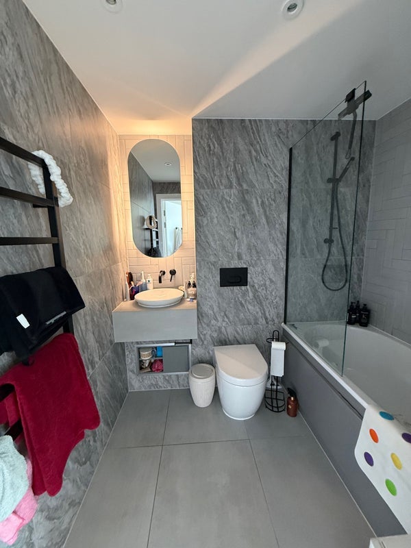 Room Green Lanes in Greater London
