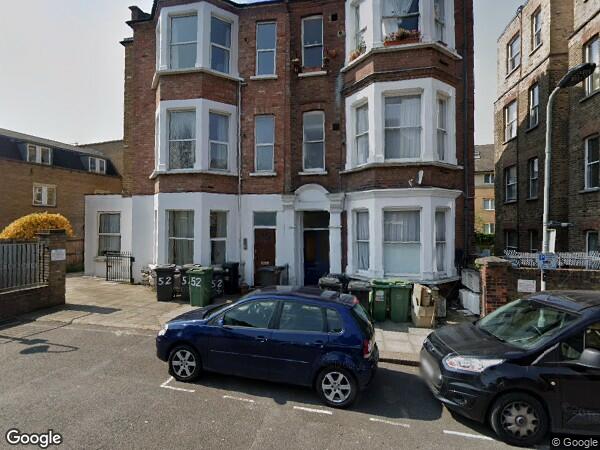 Flat Rosemont Road in Greater London