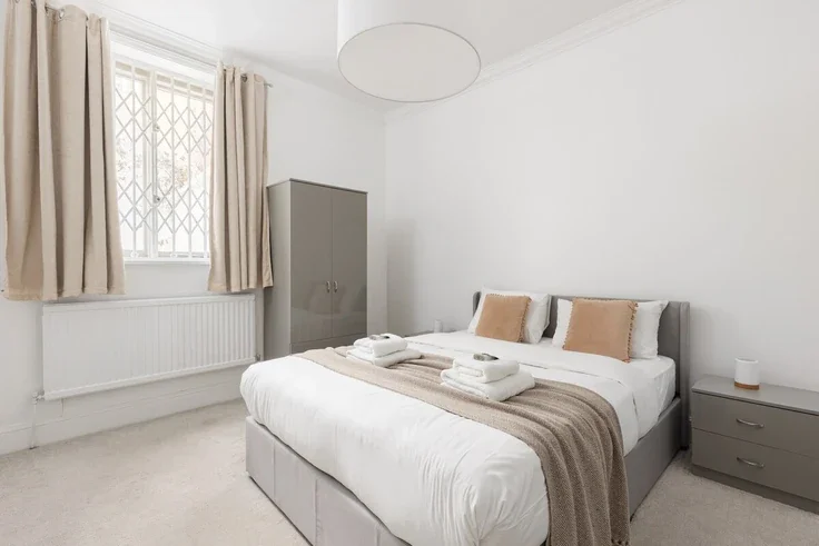 Flat Lennox Gardens in Greater London